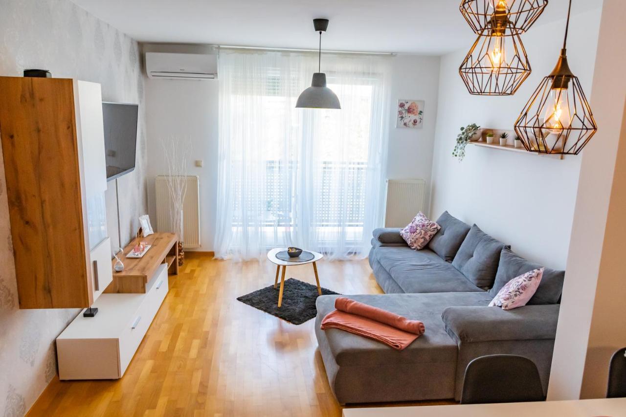 Brand New - Selfcheckins 24 - Zagreb - Garage - Loggia - New - Luxury Διαμέρισμα Εξωτερικό φωτογραφία