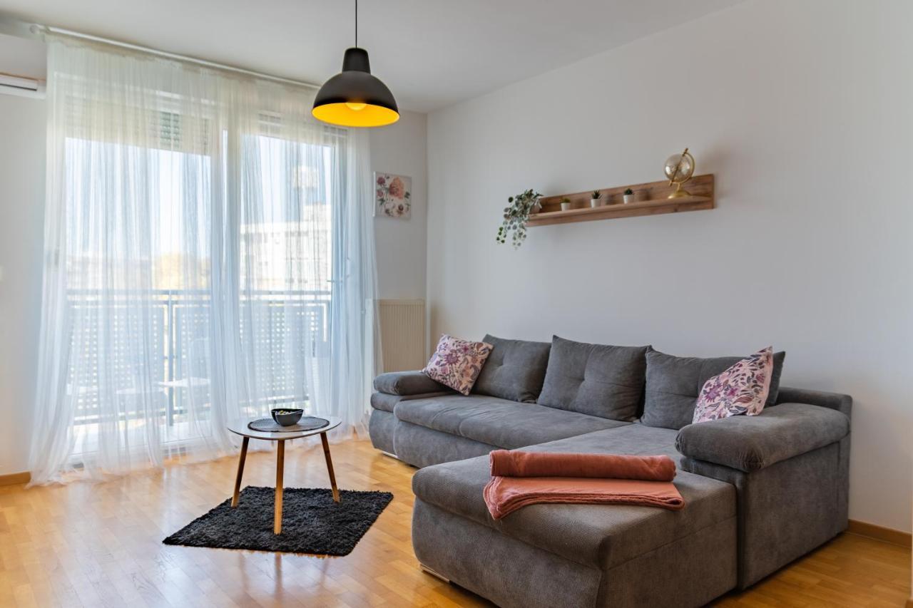 Brand New - Selfcheckins 24 - Zagreb - Garage - Loggia - New - Luxury Διαμέρισμα Εξωτερικό φωτογραφία